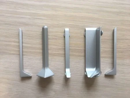 Соединитель для плинтуса ЭлитПроф Плоский 40 (Алюм) в Нижневартовске