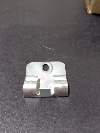 Клипсы к плинтусу MDF Bonkeel (50шт) в Нижневартовске