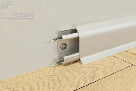 Алюминиевый плинтус Fezard Серебро 43х22х2,5м в Нижневартовске