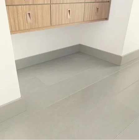 Плинтус NMC Wallstyl FD2S (110х15х2000 мм) в Нижневартовске